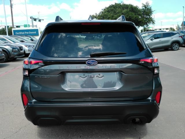 Used 2025 Subaru Forester Premium AWD/4WD image 9