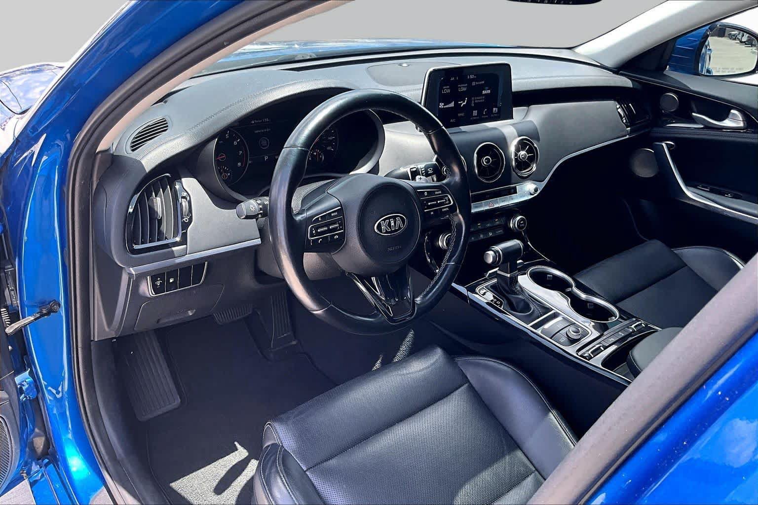 Used 2019 Kia Stinger Premium RWD image 16