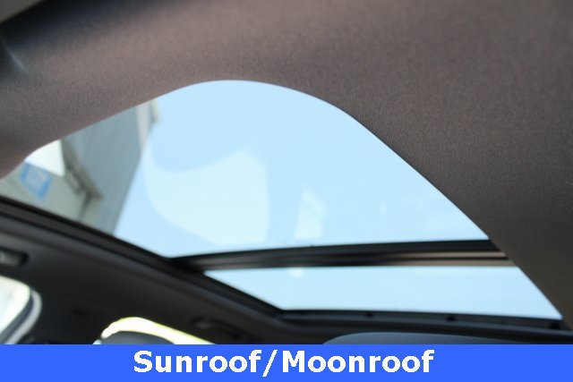 New 2025 Audi Q3 2.0T Premium image 5