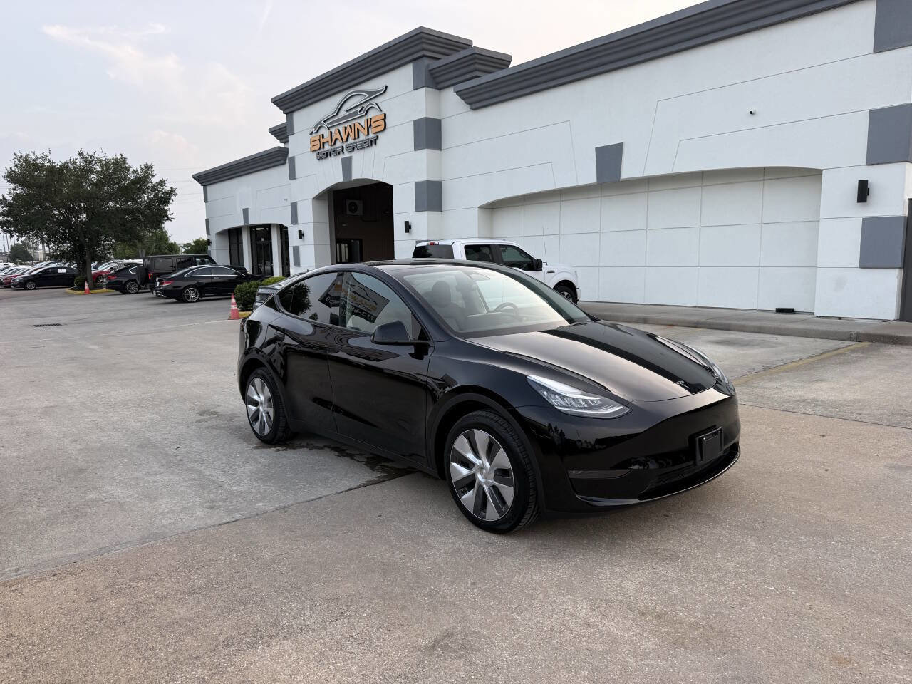 Used 2023 Tesla Model Y Long Range AWD/4WD image 45