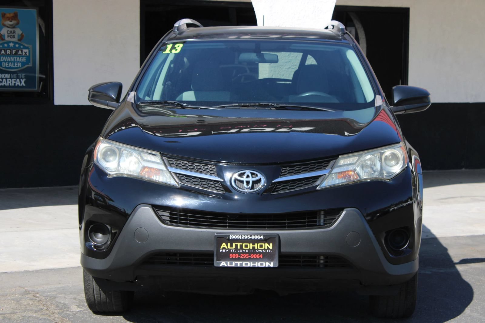 Used 2013 Toyota RAV4 LE FWD image 2