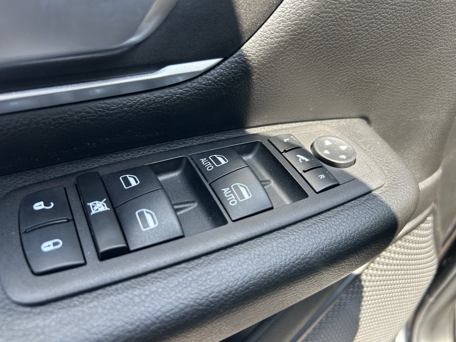 Used 2023 RAM 1500 Big Horn AWD/4WD image 30
