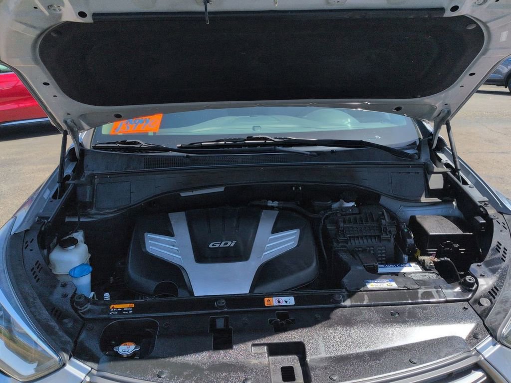 Used 2018 Hyundai Santa Fe SE FWD image 31