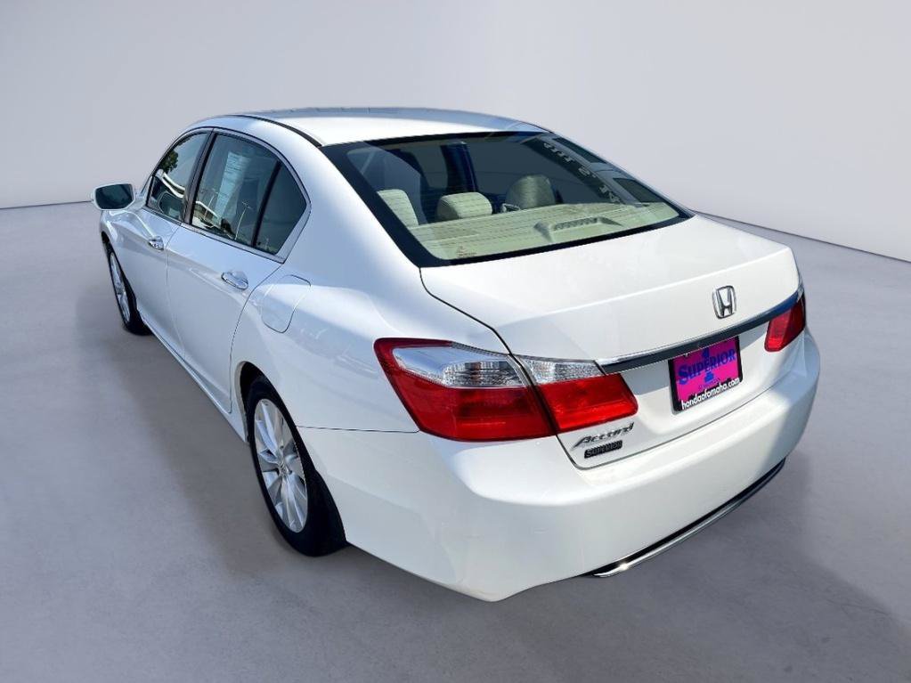 Used 2015 Honda Accord EX image 2