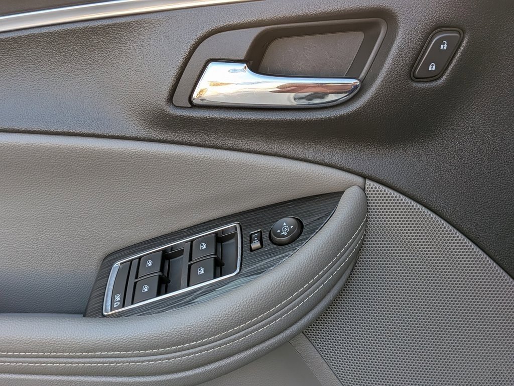 Used 2018 Chevrolet Impala LT image 8