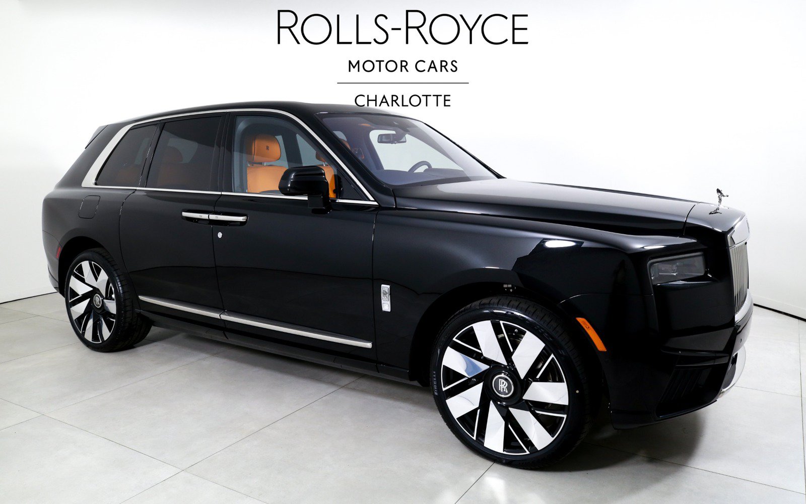 New 2026 Rolls-Royce Cullinan AWD/4WD image 5