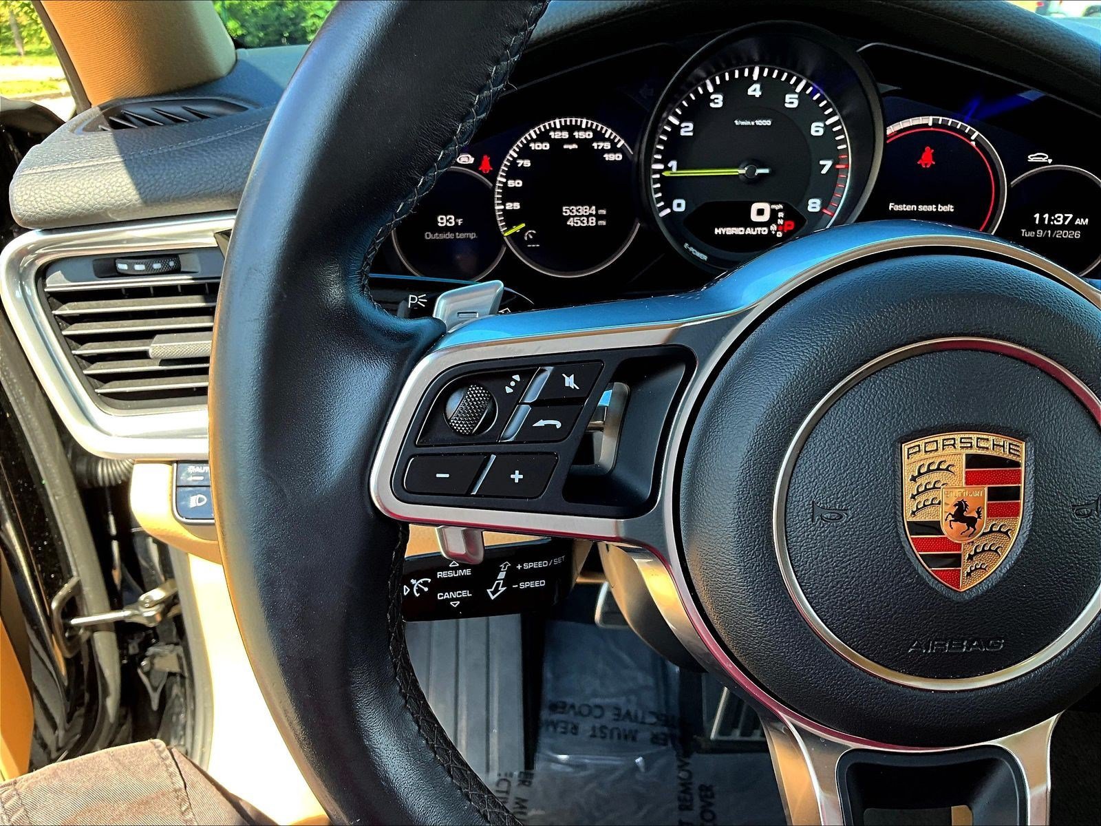 Used 2018 Porsche Panamera 4 AWD/4WD image 11