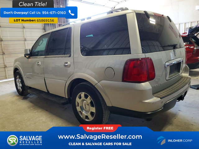 Used 2006 Lincoln Navigator 4WD image 3