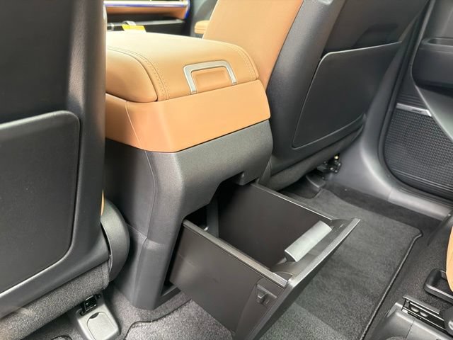 New 2026 Hyundai Santa Fe Calligraphy AWD/4WD image 32