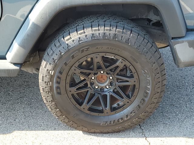 Used 2014 Jeep Wrangler Sport w/ Connectivity Group AWD/4WD image 23