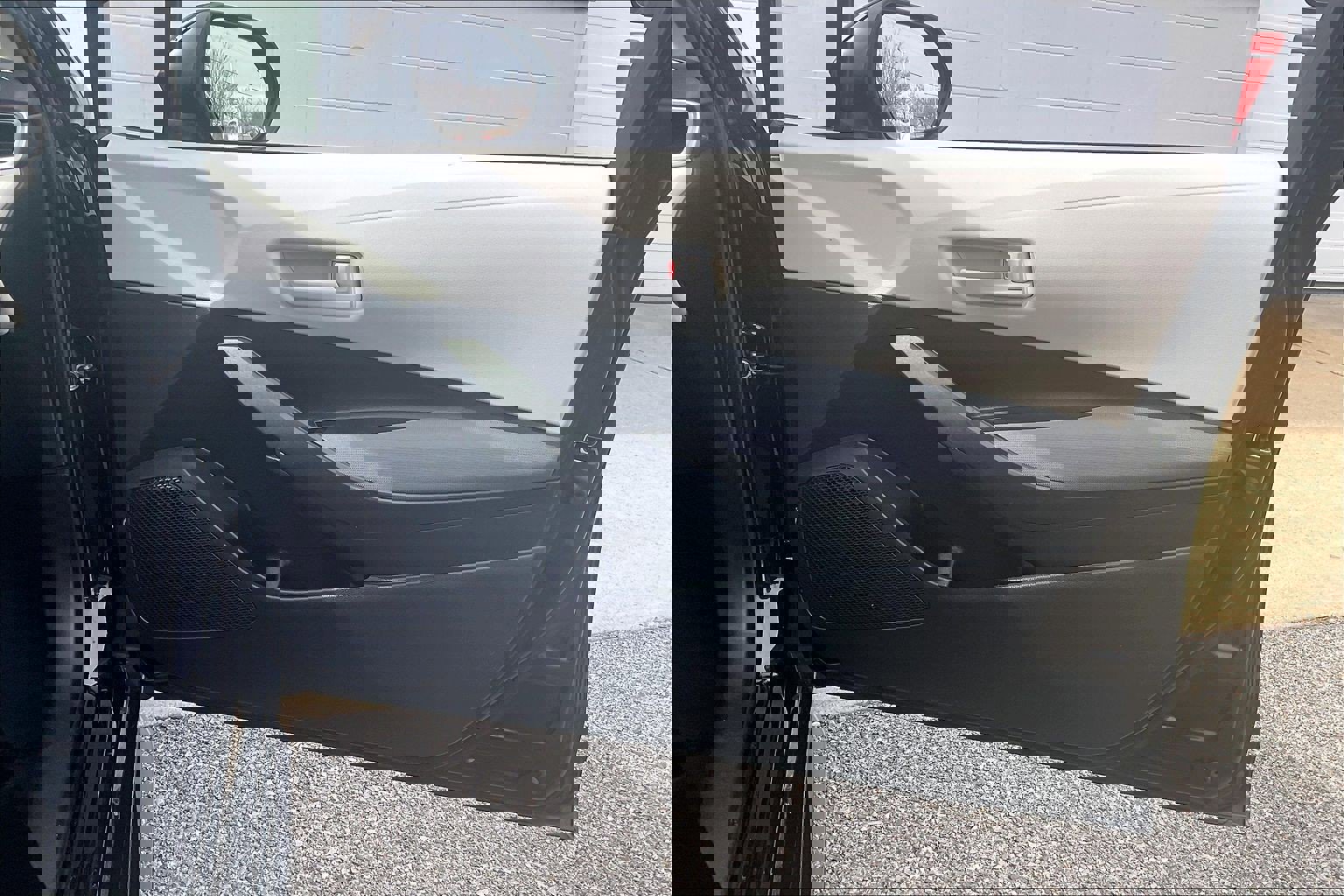 Used 2023 Toyota Corolla LE w/ Carpet Mat Package (TMS) image 28