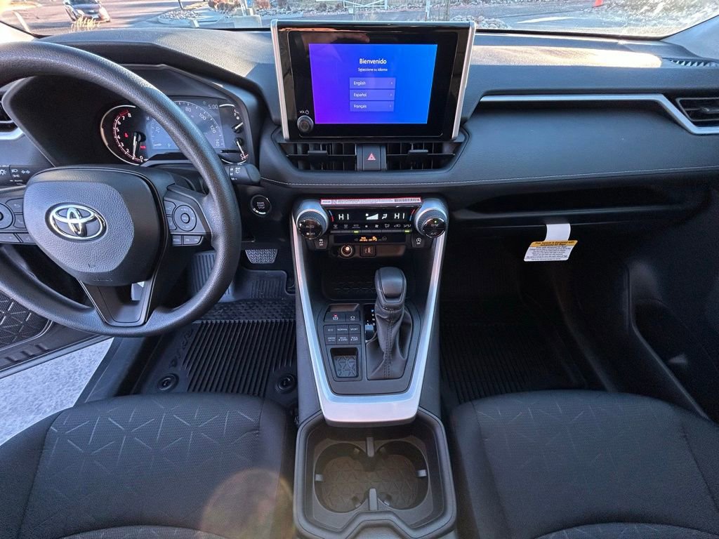 Used 2025 Toyota RAV4 XLE image 16
