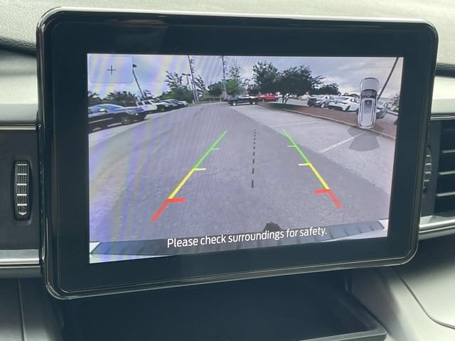 Used 2021 Ford Explorer XLT w/ Equipment Group 202A AWD/4WD image 32