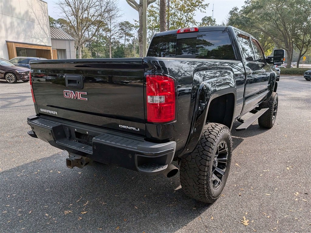 Used 2019 GMC Sierra 2500 Denali w/ Suspension Package, Off-Road image 4