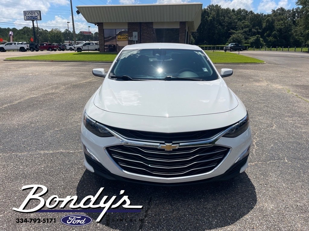 Used 2023 Chevrolet Malibu LS w/ Driver Confidence Package image 3