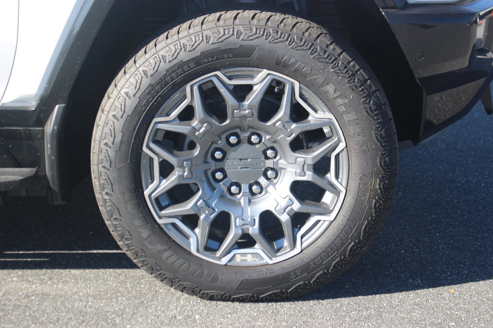 New 2025 GMC Hummer EV 3X image 9