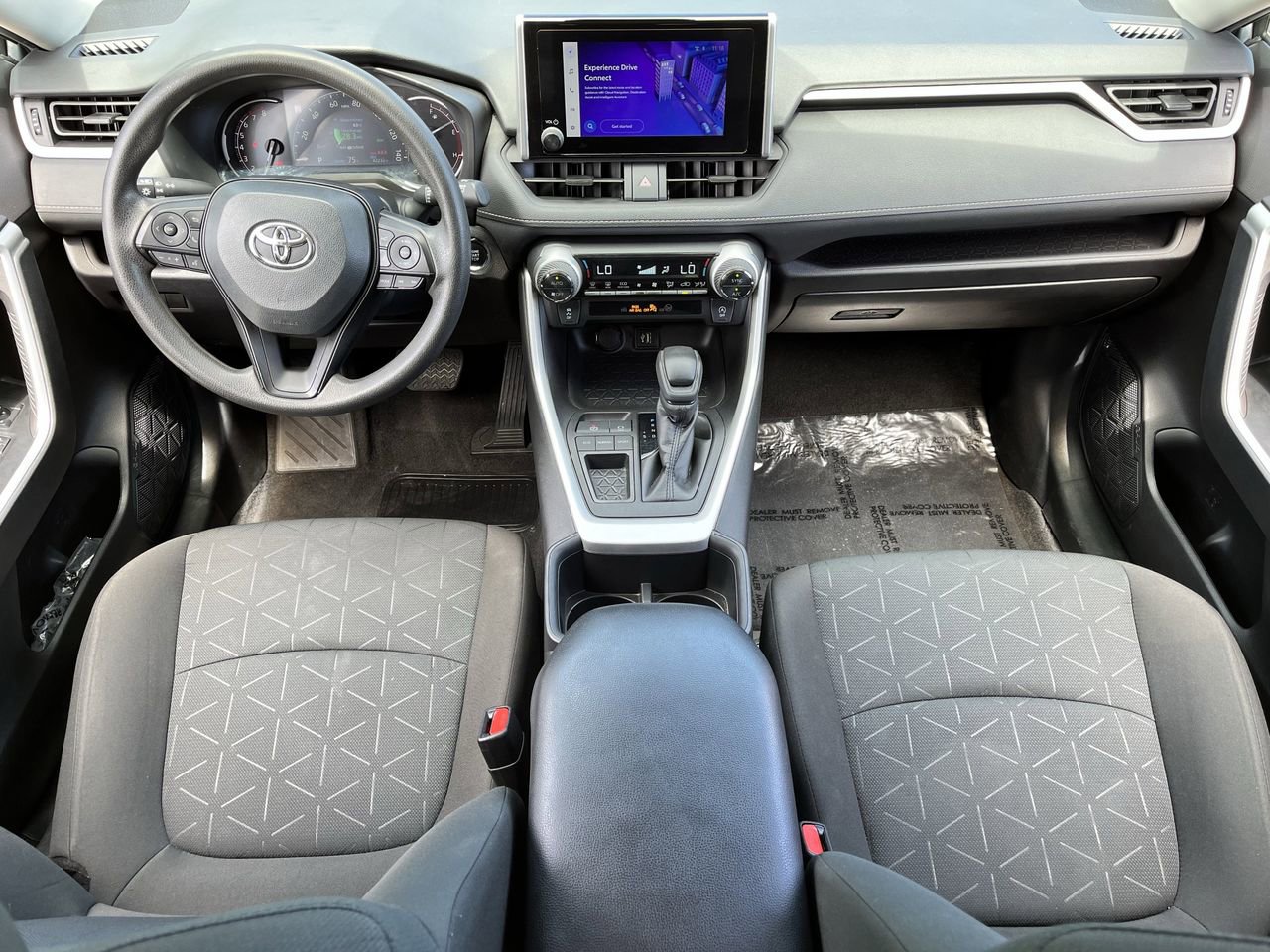 Used 2024 Toyota RAV4 XLE image 8