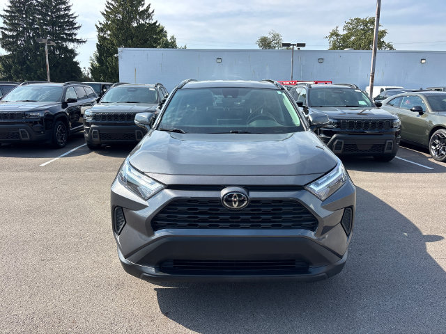 Used 2025 Toyota RAV4 XLE AWD/4WD image 7