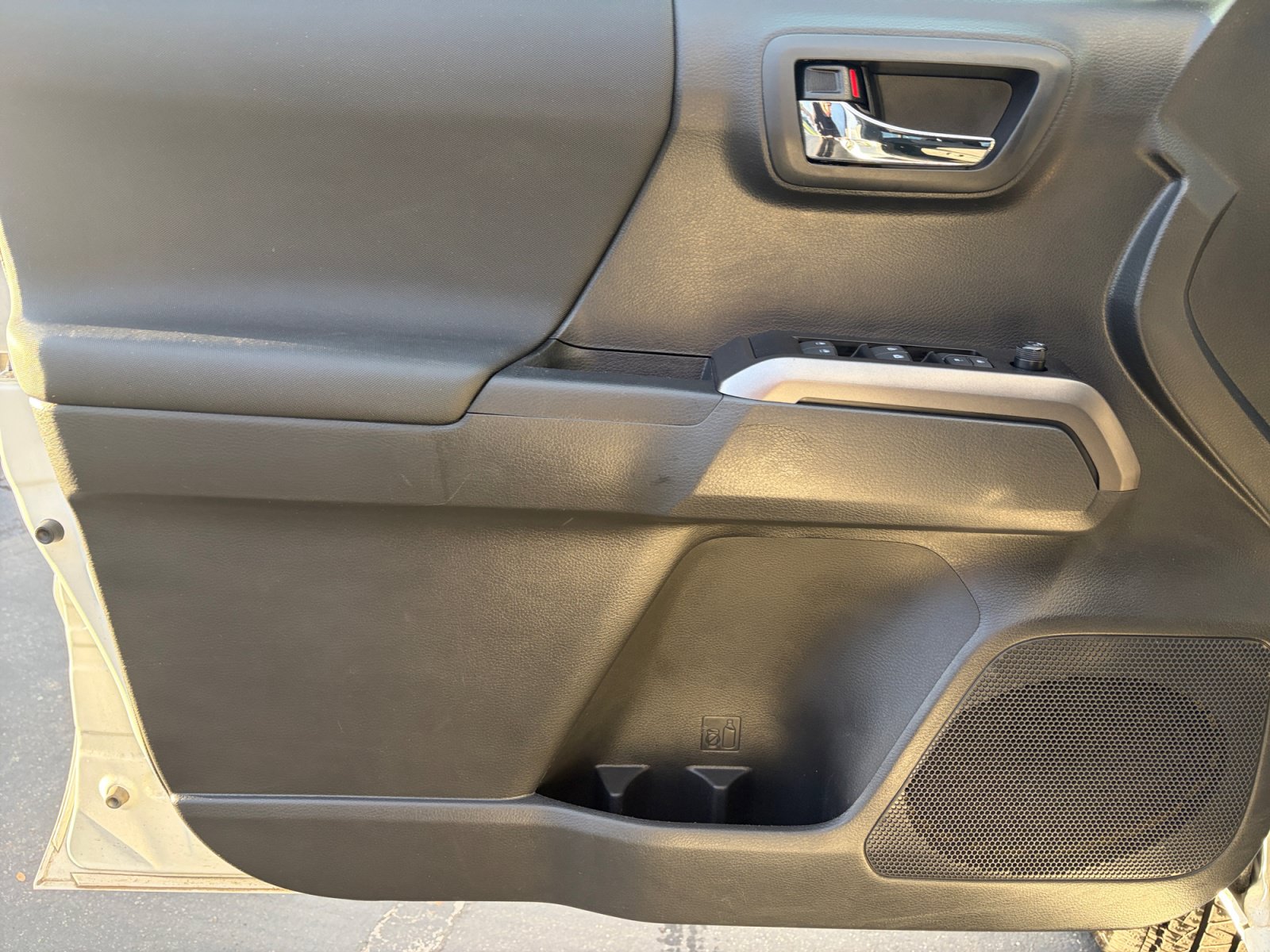 Certified 2023 Toyota Tacoma TRD Sport w/ Advanced Technology Package AWD/4WD image 9