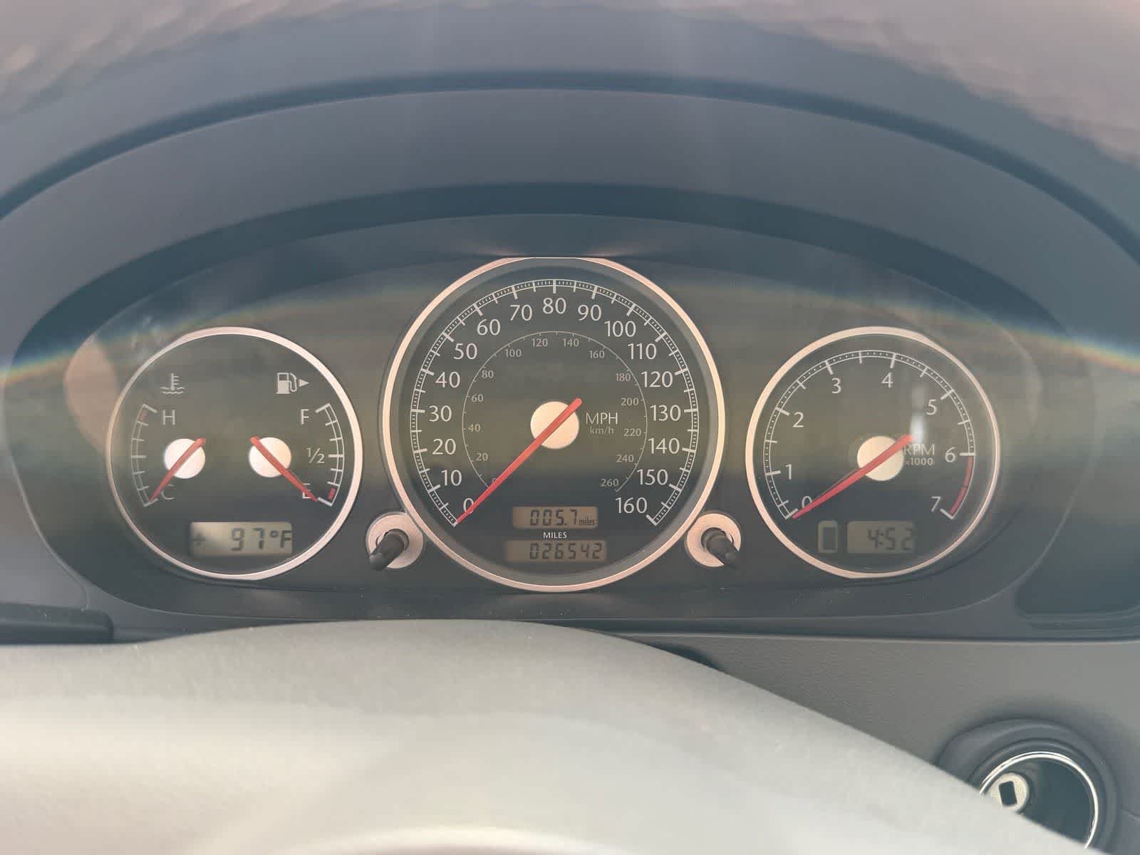 Used 2005 Chrysler Crossfire Limited RWD image 8