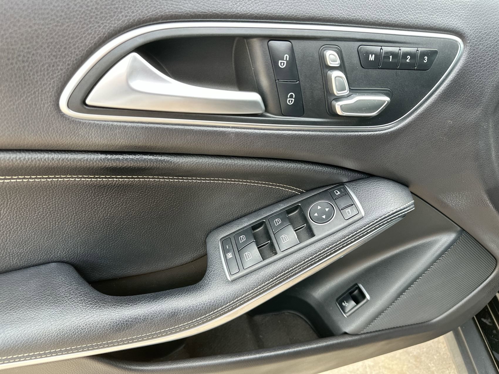 Used 2018 Mercedes-Benz GLA 250 4MATIC image 13