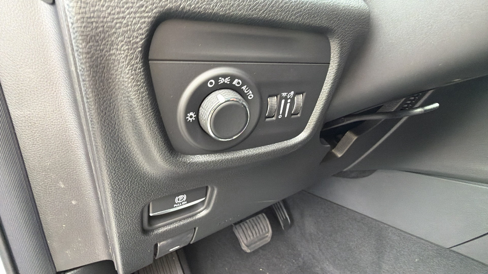 New 2026 Jeep Grand Cherokee Laredo RWD image 20