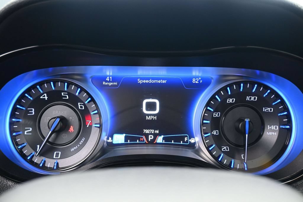 Used 2018 Chrysler 300 S w/ 300S Premium Group RWD image 28
