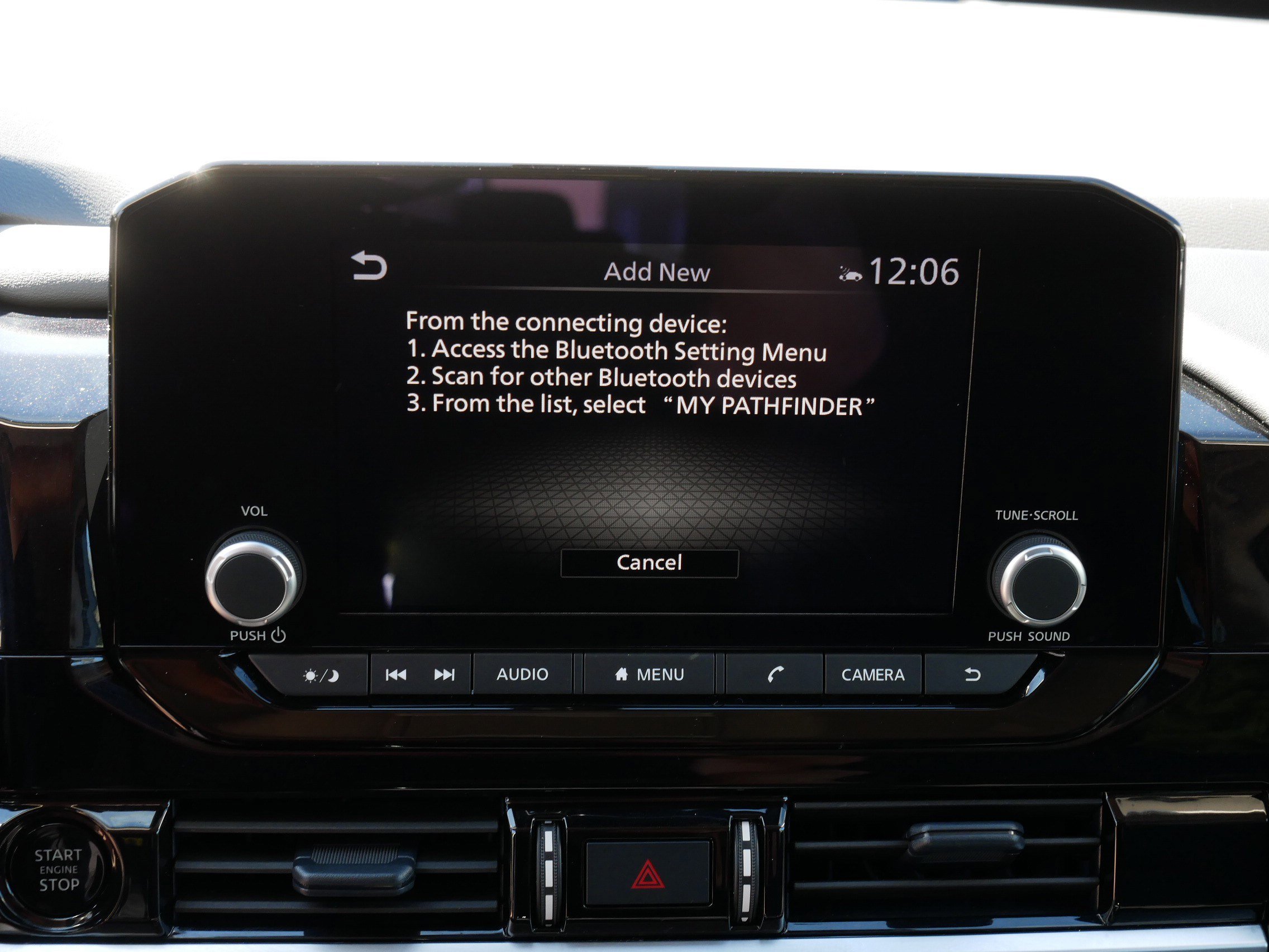 Used 2025 Nissan Pathfinder SV image 30