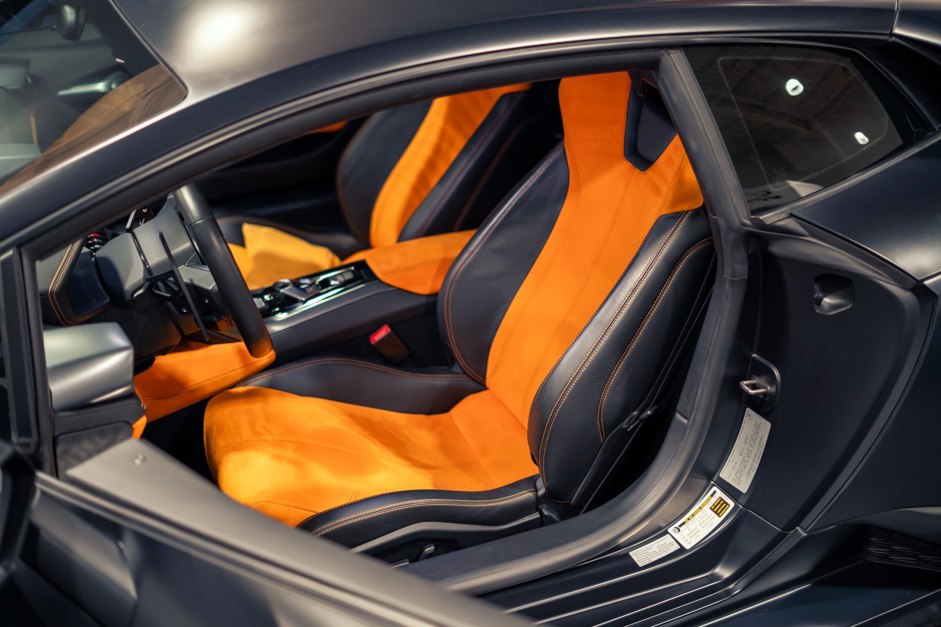Used 2015 Lamborghini Huracan LP 610-4 AWD/4WD image 24