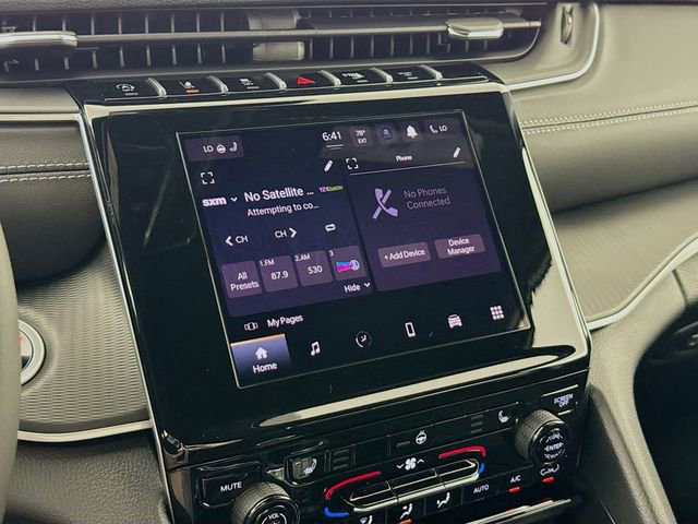 New 2025 Jeep Grand Cherokee L Altitude image 15