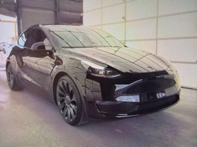 Used 2024 Tesla Model Y Performance AWD/4WD video 1