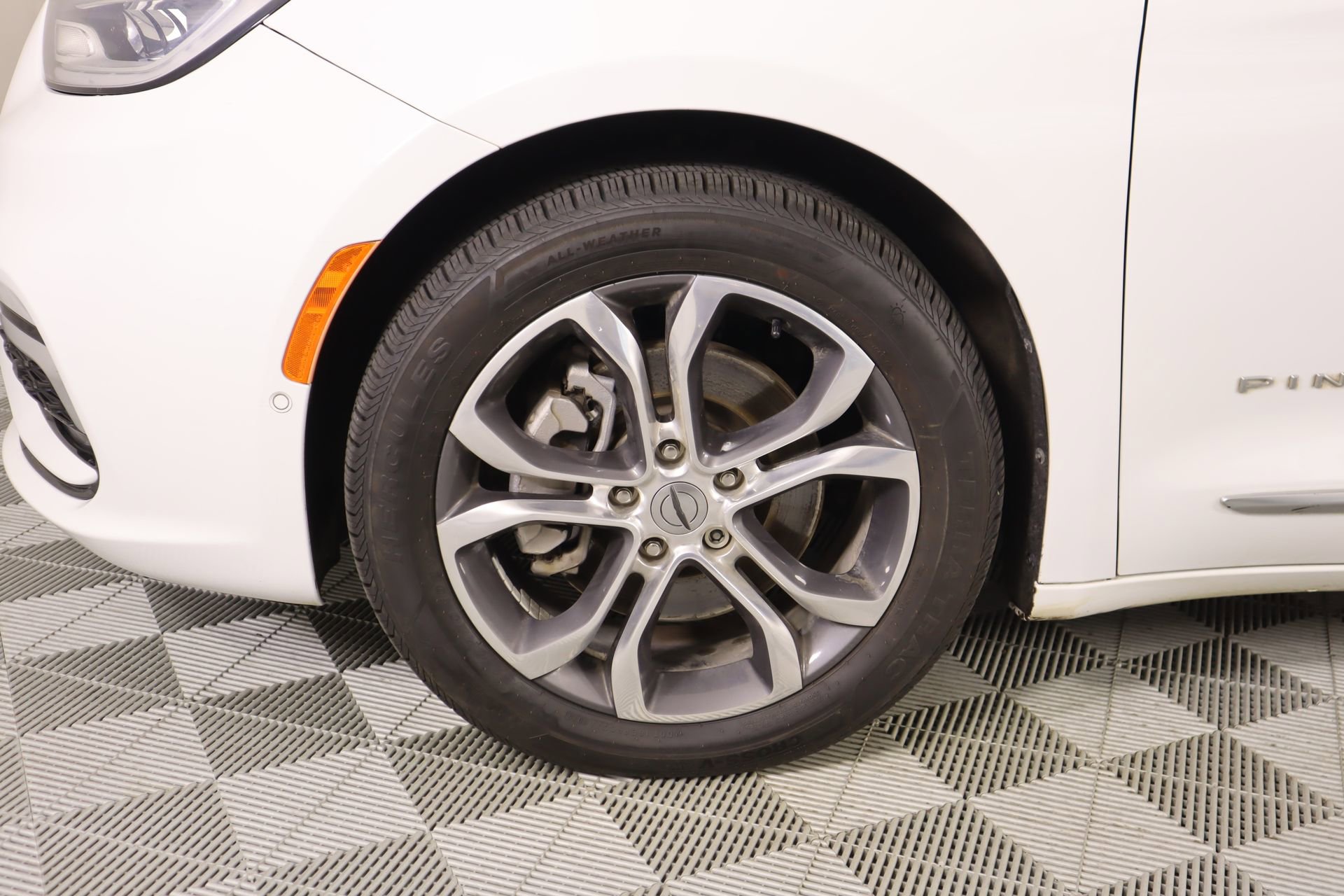 Used 2021 Chrysler Pacifica Pinnacle image 21