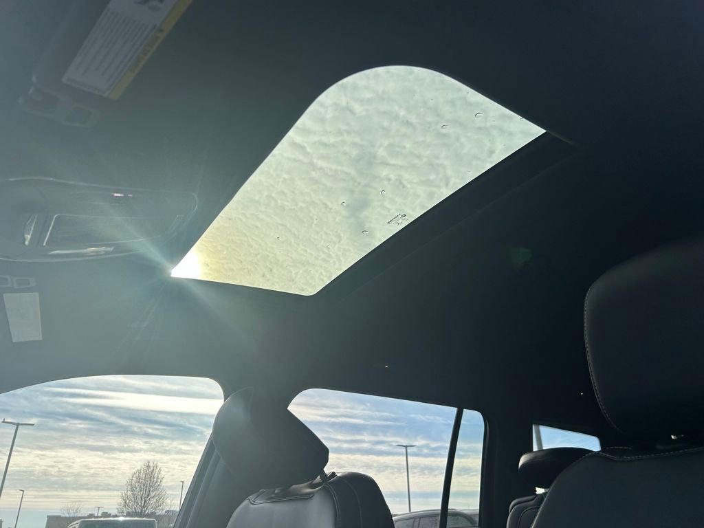 New 2025 Jeep Grand Cherokee L Altitude image 22