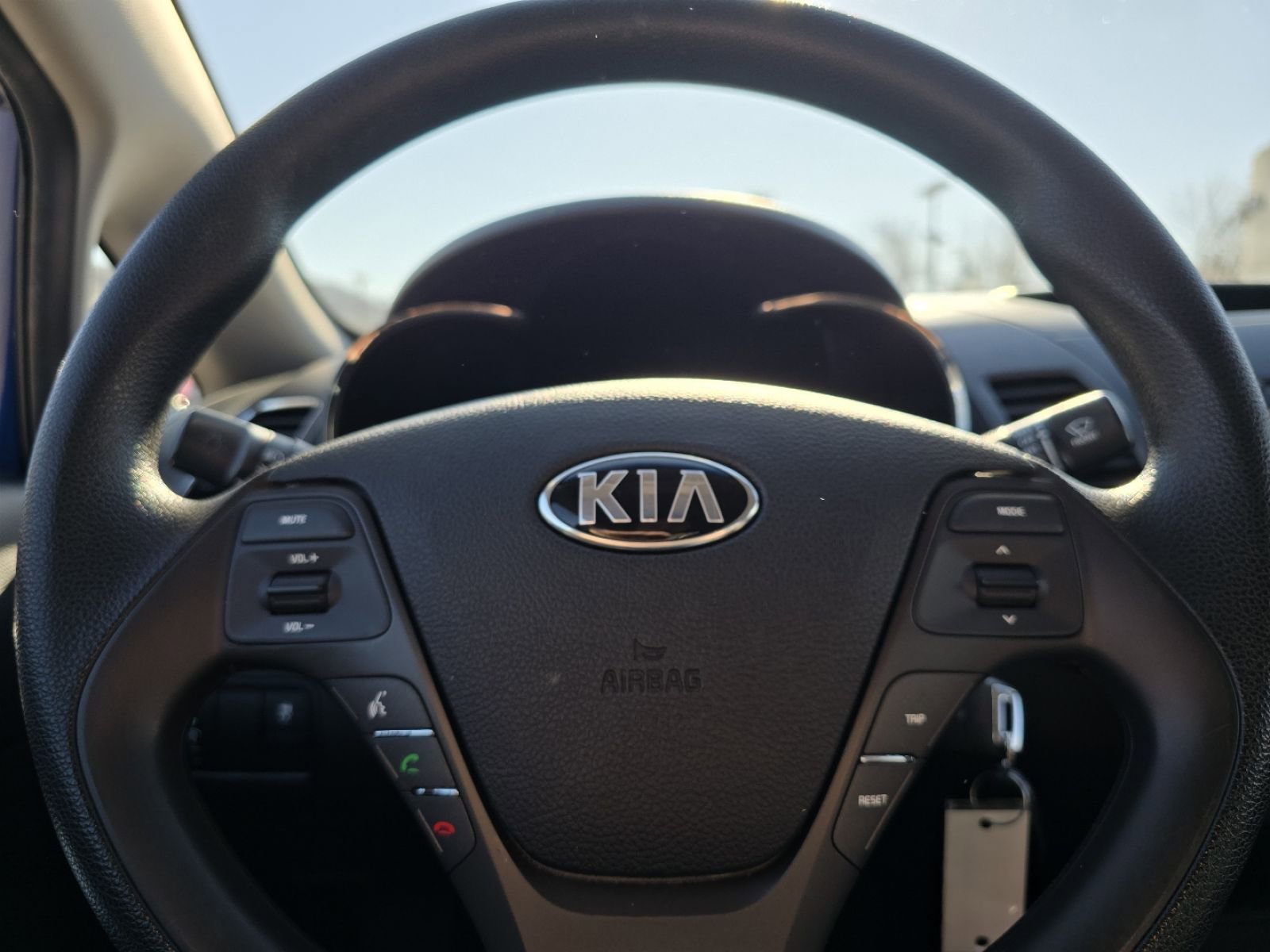 Used 2017 Kia Forte LX FWD image 17