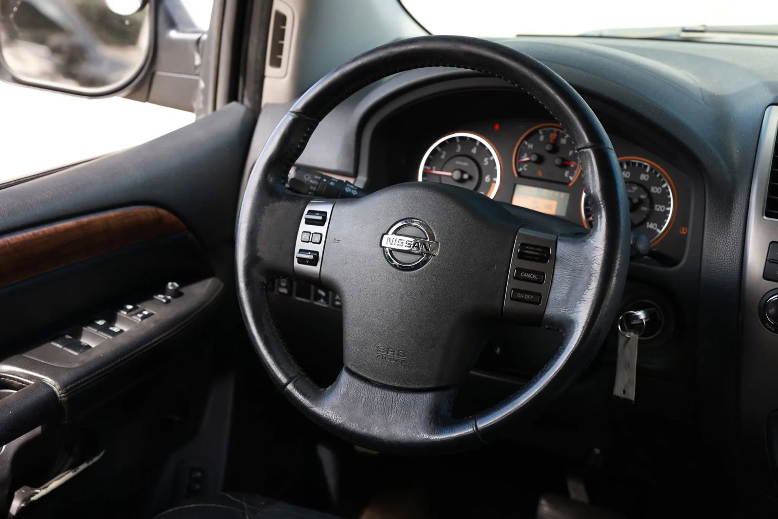 Used 2009 Nissan Armada LE RWD image 29