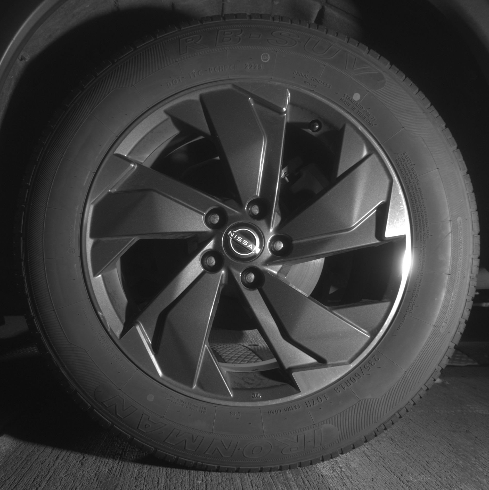 Used 2025 Nissan Rogue SV FWD image 14