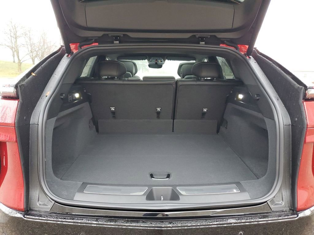 New 2025 Cadillac Lyriq Sport image 27