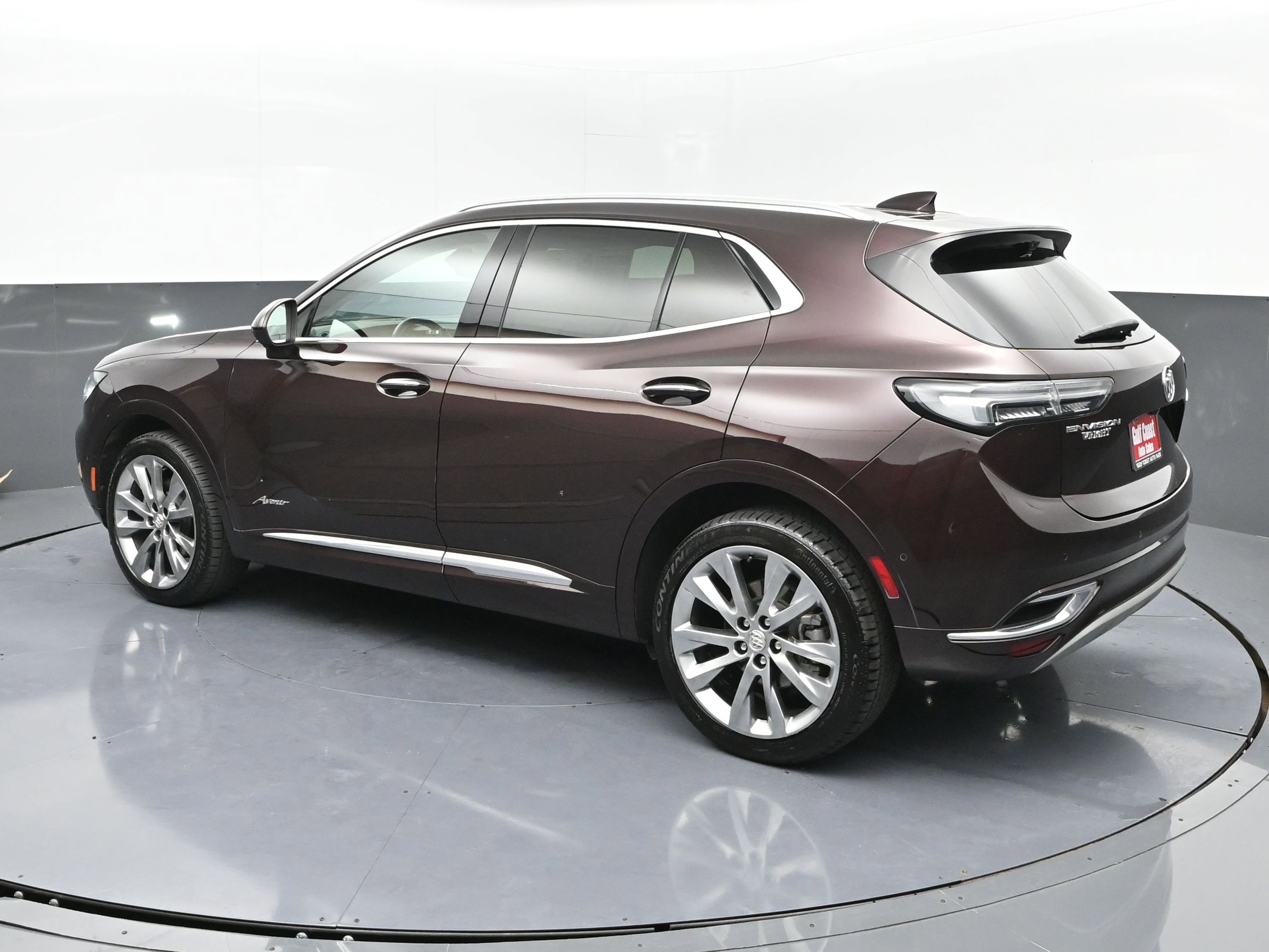 Used 2023 Buick Envision Avenir image 27