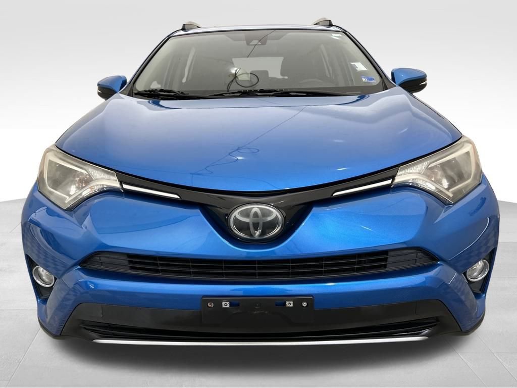 Used 2018 Toyota RAV4 XLE image 8