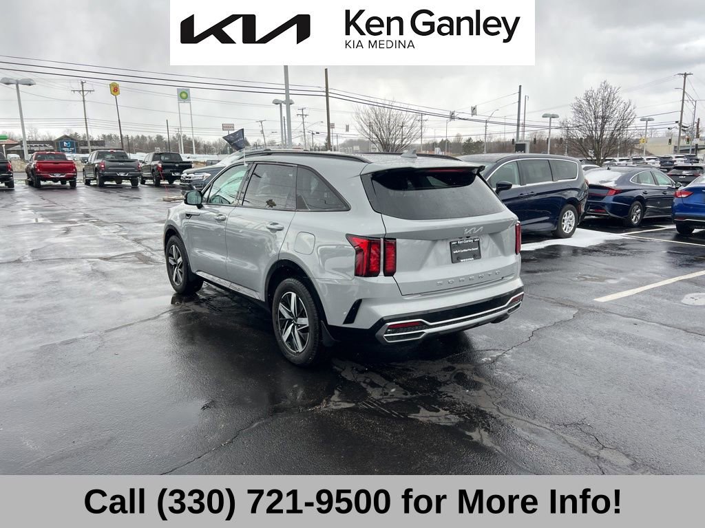 Certified 2022 Kia Sorento EX w/ Panoramic Sunroof Package image 15