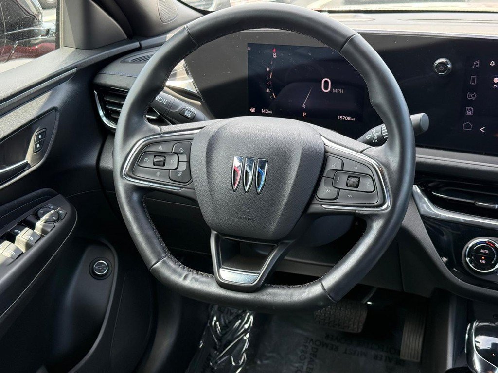 Used 2025 Buick Envista Sport Touring w/ Convenience I Package FWD image 12