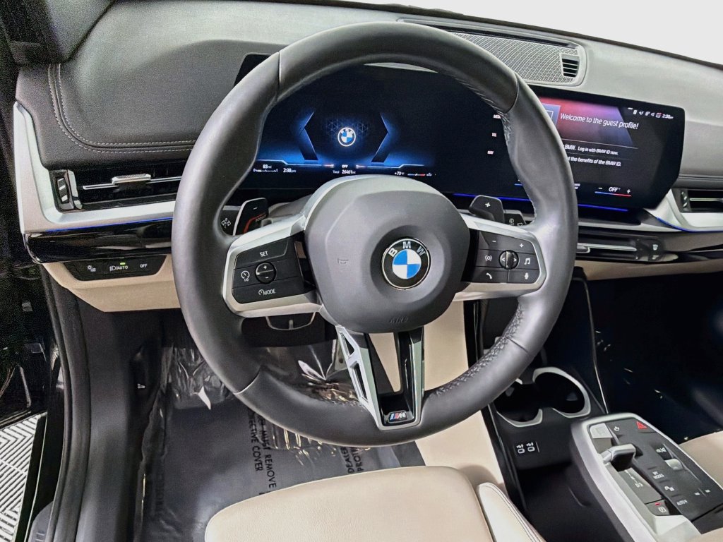 Used 2023 BMW X1 xDrive28i w/ M Sport Package AWD/4WD image 11