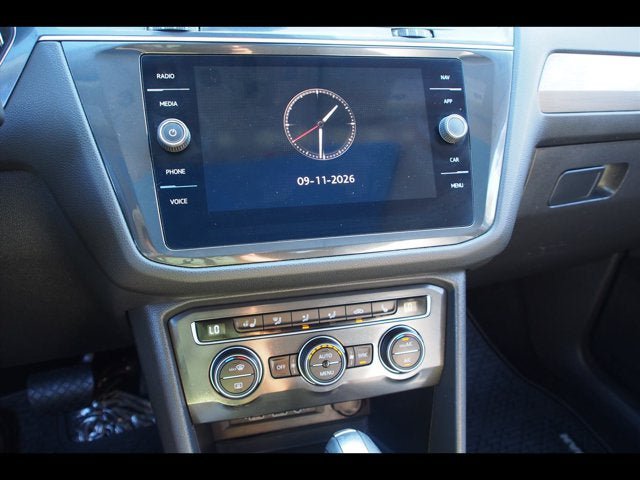 Used 2020 Volkswagen Tiguan SEL FWD image 27