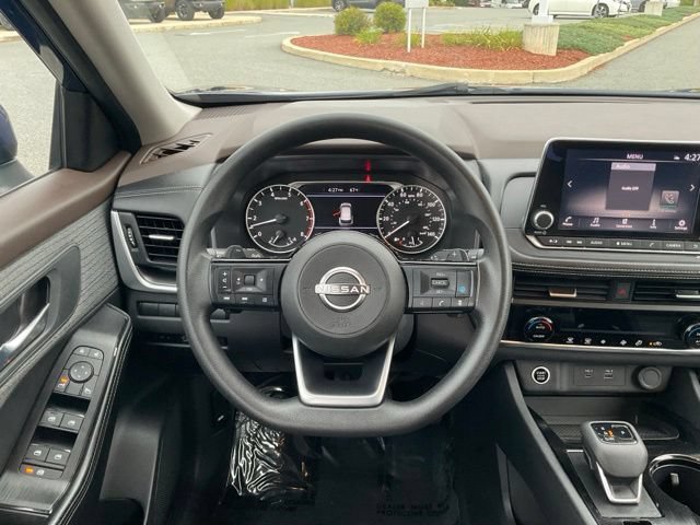 Used 2023 Nissan Rogue SV AWD/4WD image 16