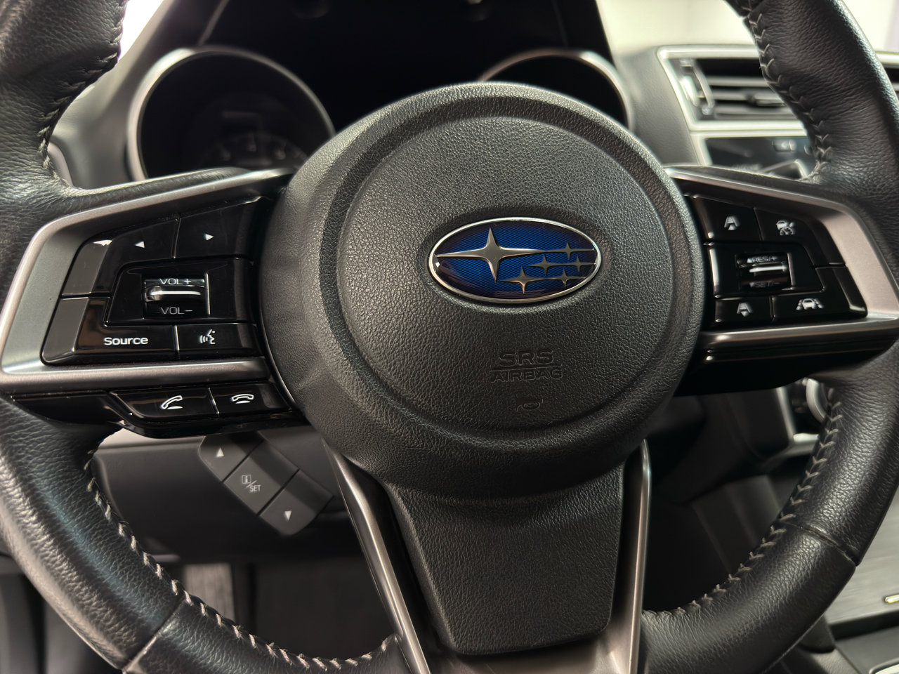 Used 2019 Subaru Outback 3.6R Limited w/ Popular Package #2 image 18