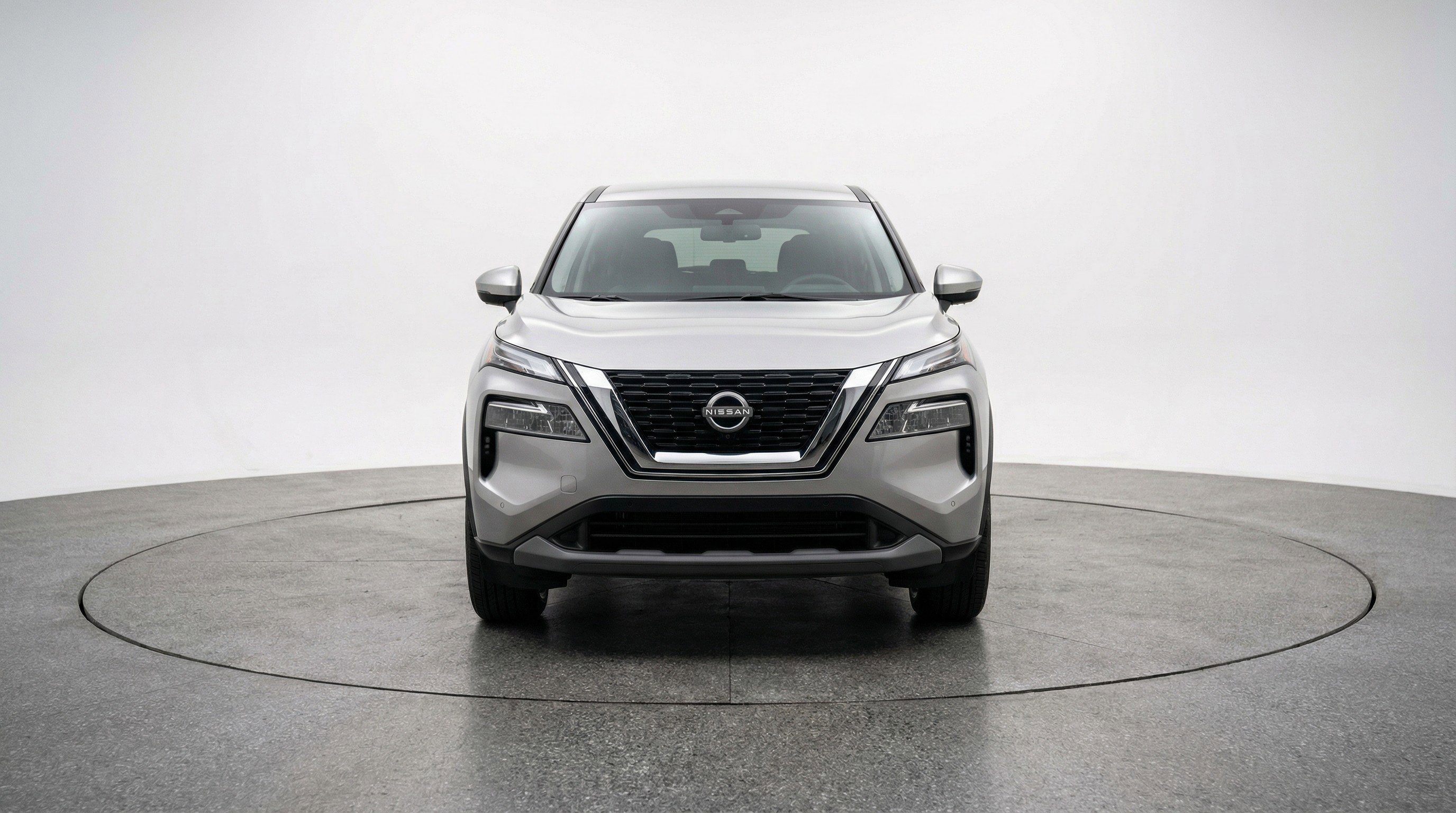 Used 2025 Nissan Rogue SV AWD/4WD image 2