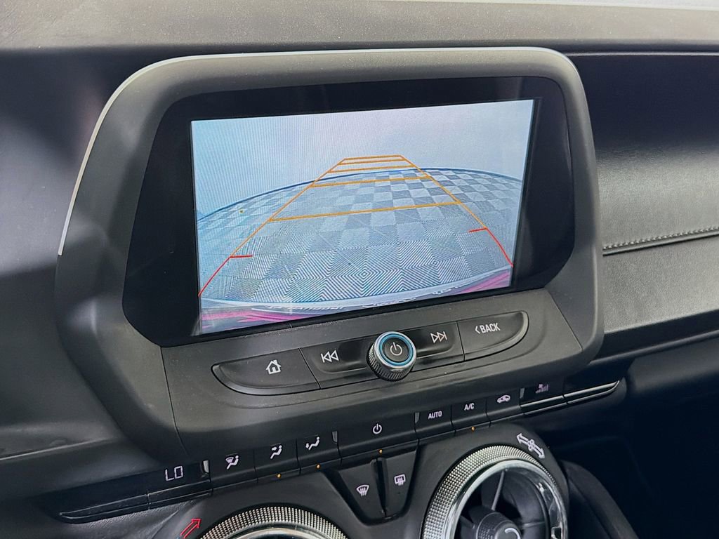 Used 2017 Chevrolet Camaro SS image 17