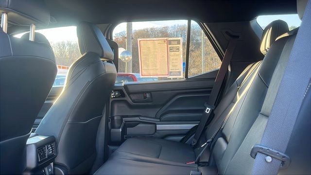 Used 2025 Toyota 4Runner TRD Off-Road Premium image 19
