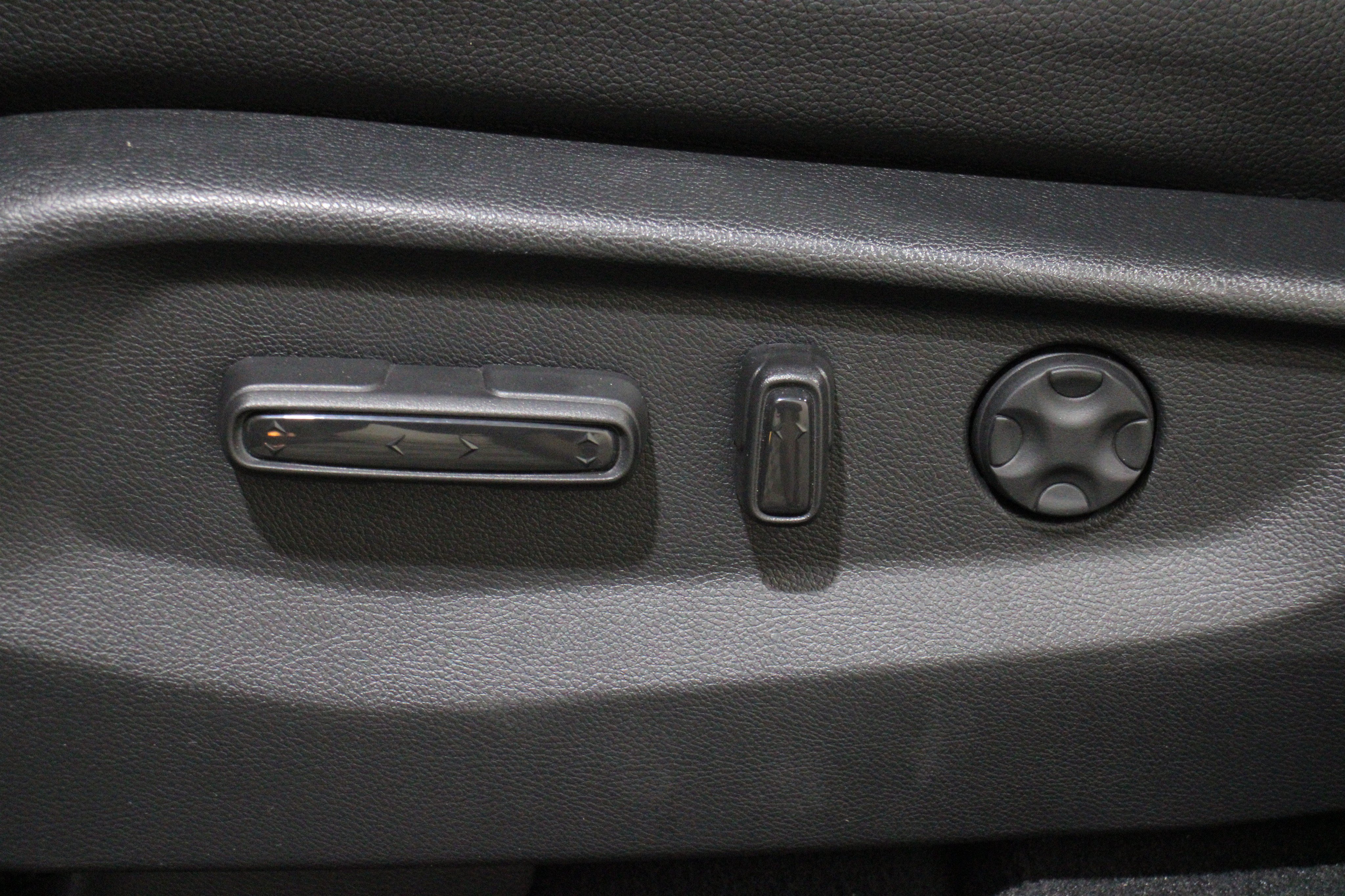 Used 2026 Honda Odyssey EX-L image 4
