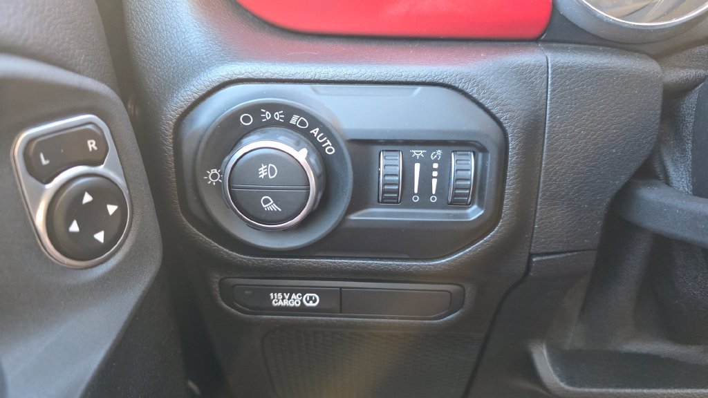 Used 2020 Jeep Gladiator Rubicon AWD/4WD image 27